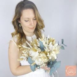 Création artisanale en fleurs séchées pour une mariée naturelle et élégante – Élégance Sauvage.