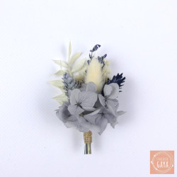 The Grey – Grey and Natural Dried Flower Boutonniere