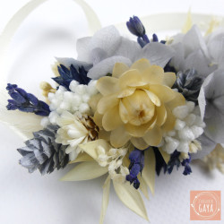 The Blue Charm – Dried Flower Bracelet with Blue and Natural Tones